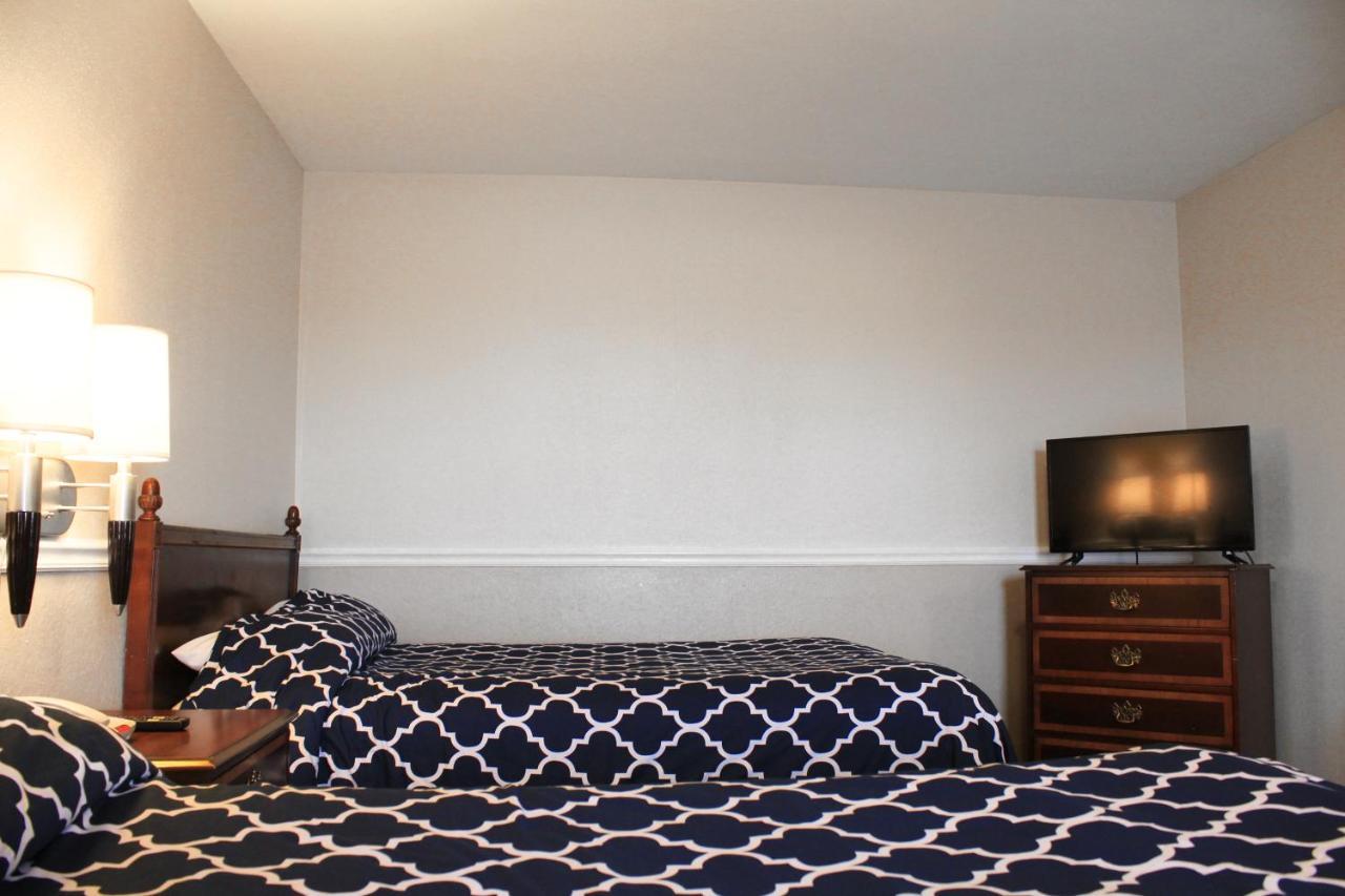 Alpine Inn & Suites Rockford Exteriör bild