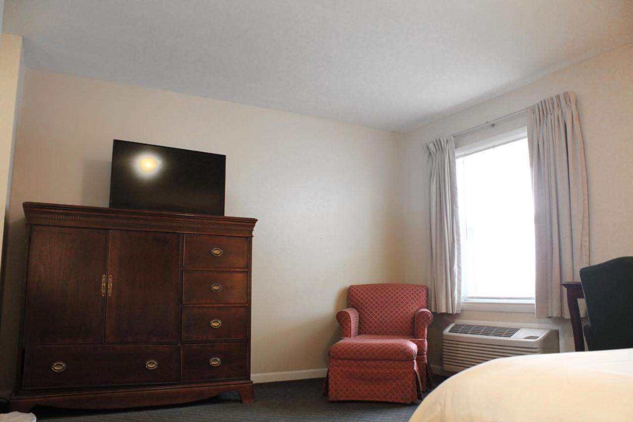 Alpine Inn & Suites Rockford Exteriör bild